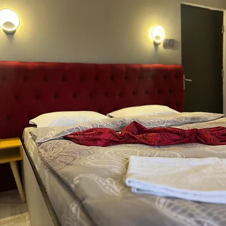 Aigi Rooms Vila Buşteni Exterior foto